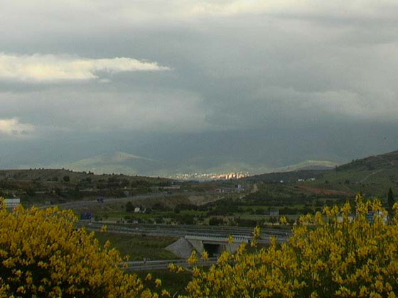 Autobahn im Tal bei Ponferrada